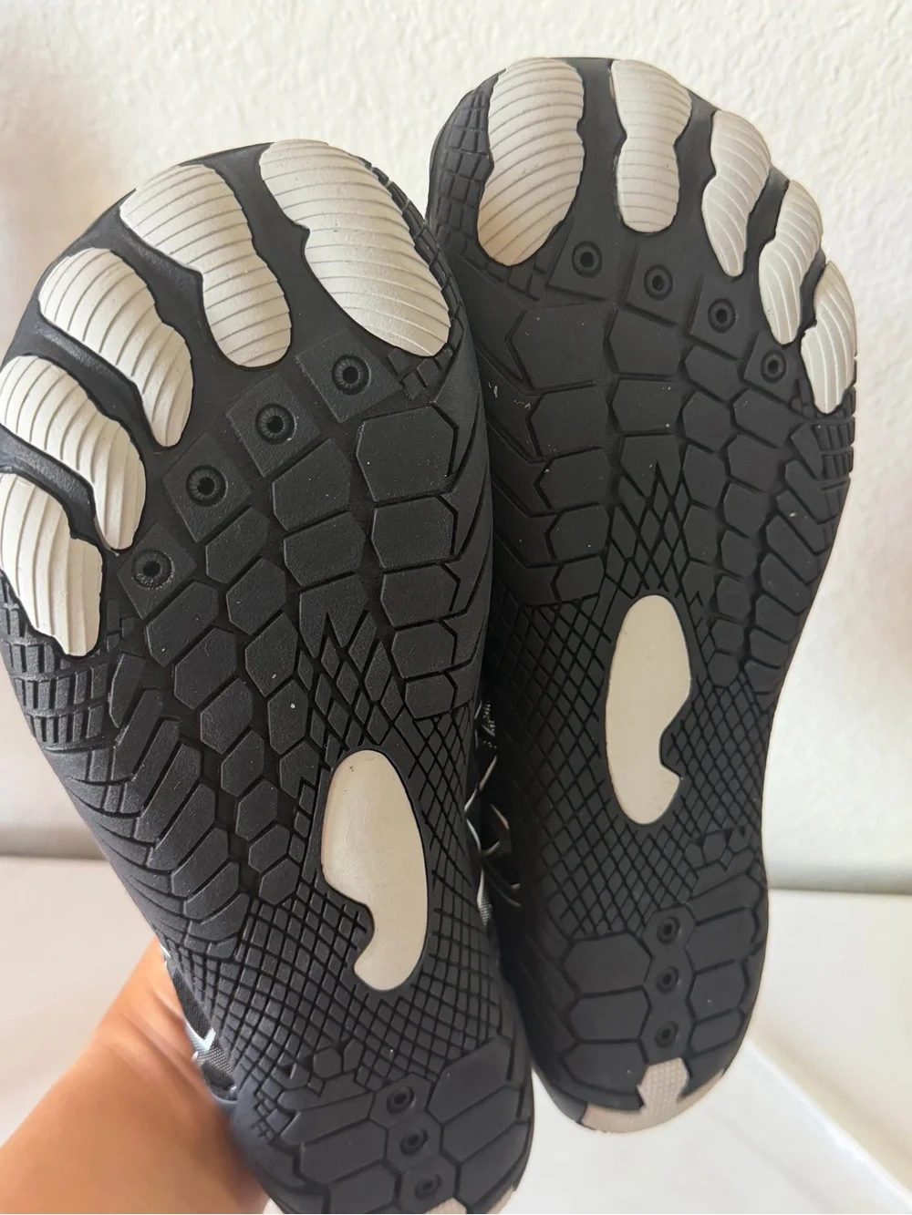 Men's Black Water Shoes size 9 new